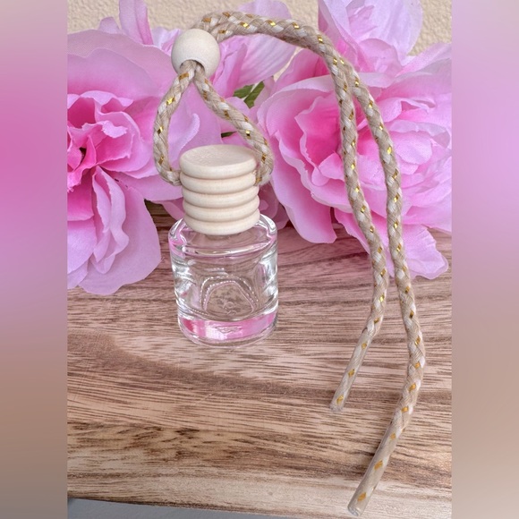 LUX CAR AIR FRESHENER - Picture 1 of 2